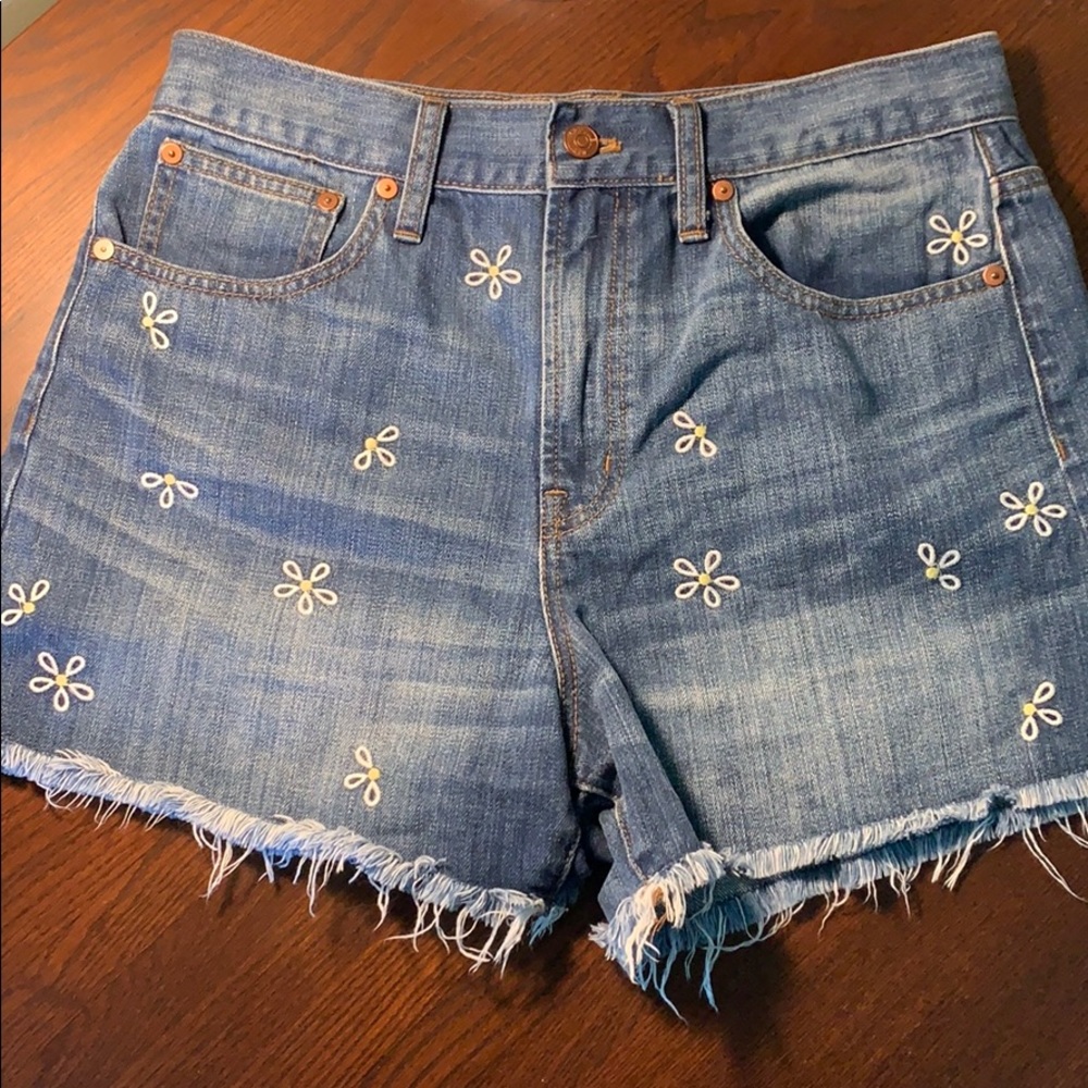 Madewell Perfect Jean Short with Daisies